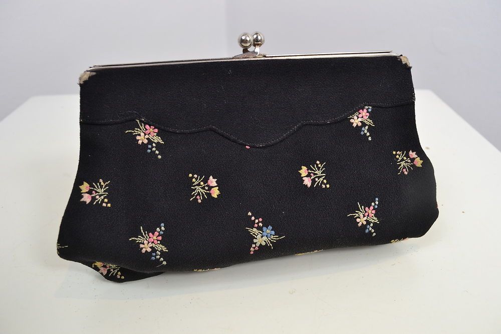 the 1920's handbag - black embroidered evening clutch bag