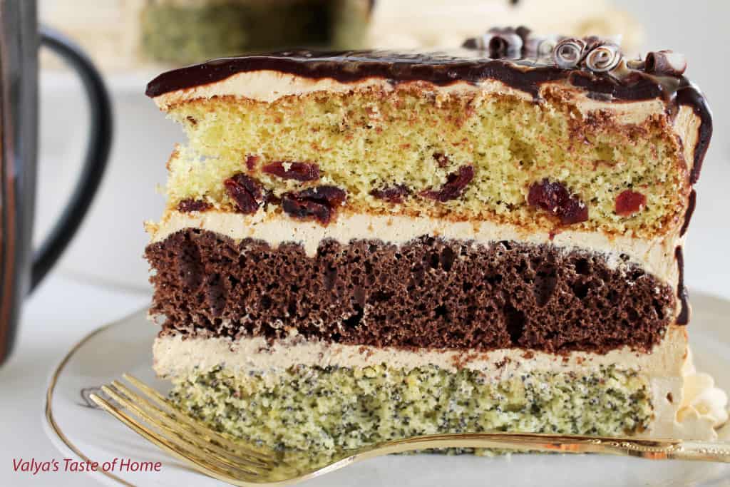 did the imperial family consume chocolate eggs or easter treats - image of a korolevsky cake - kings cake