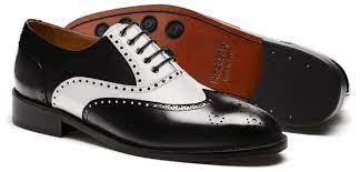 Men's vintage two toned brogues in black and white