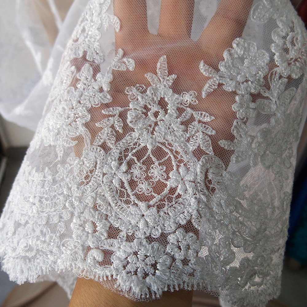 Alencon lace in white