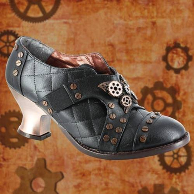 Steampunk cuban heel shoe with cogs and studs