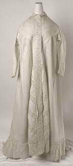 Early 1800's women's night dress