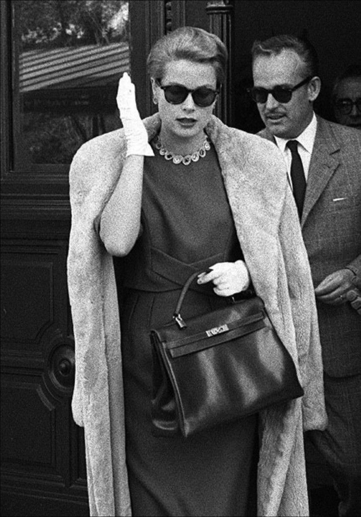 Grace kelly with a Hermes Birkin handbag